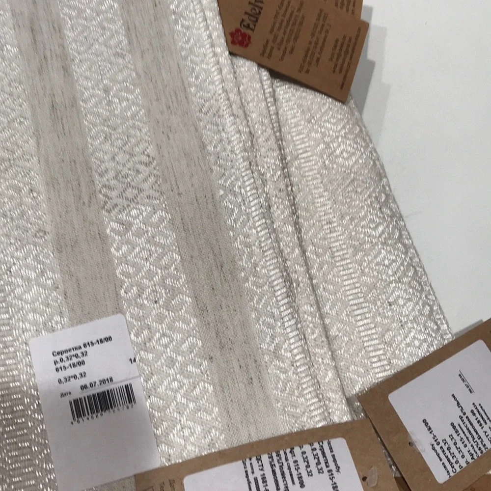 🌺🌺🌺NWT Set of Cotton/Polyester Tablecloth & 6 Napkins